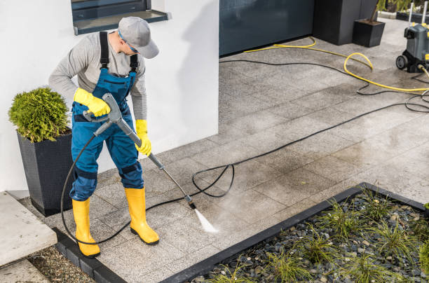 Why Choose Our Certified Pressure Washing Experts for Your Project Needs in Summerdale, AL?